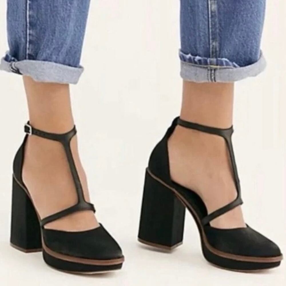Free People Wythe Platform Heels Women's 7.5 38 Black Block Heel Open Toe